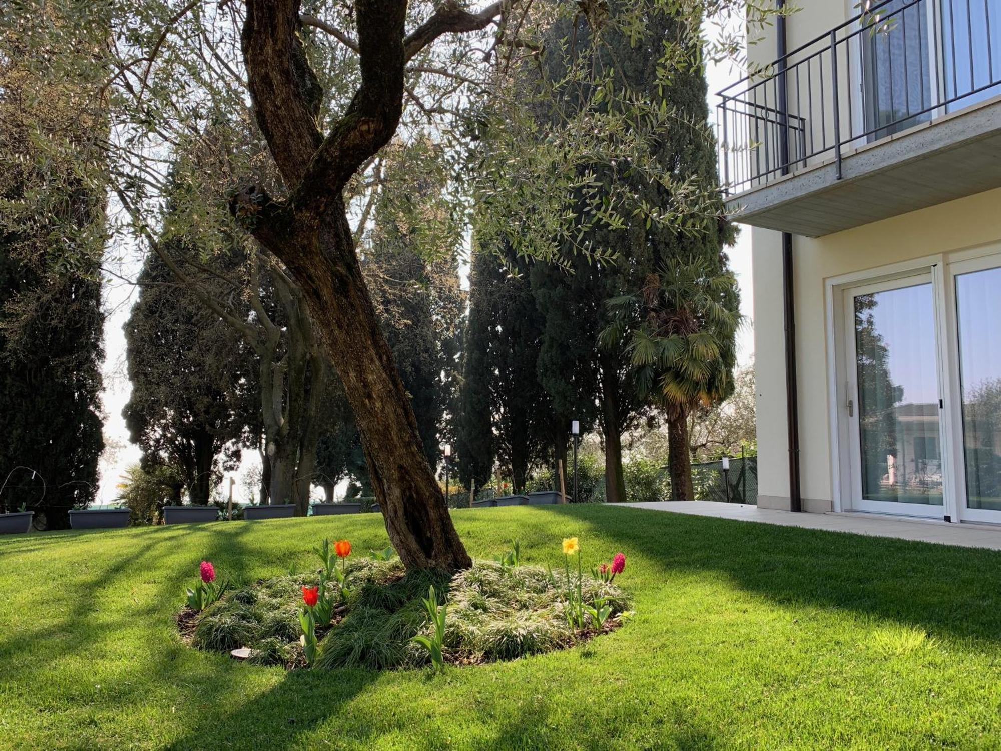 Appartamenti Villa Andrea Garde Extérieur photo